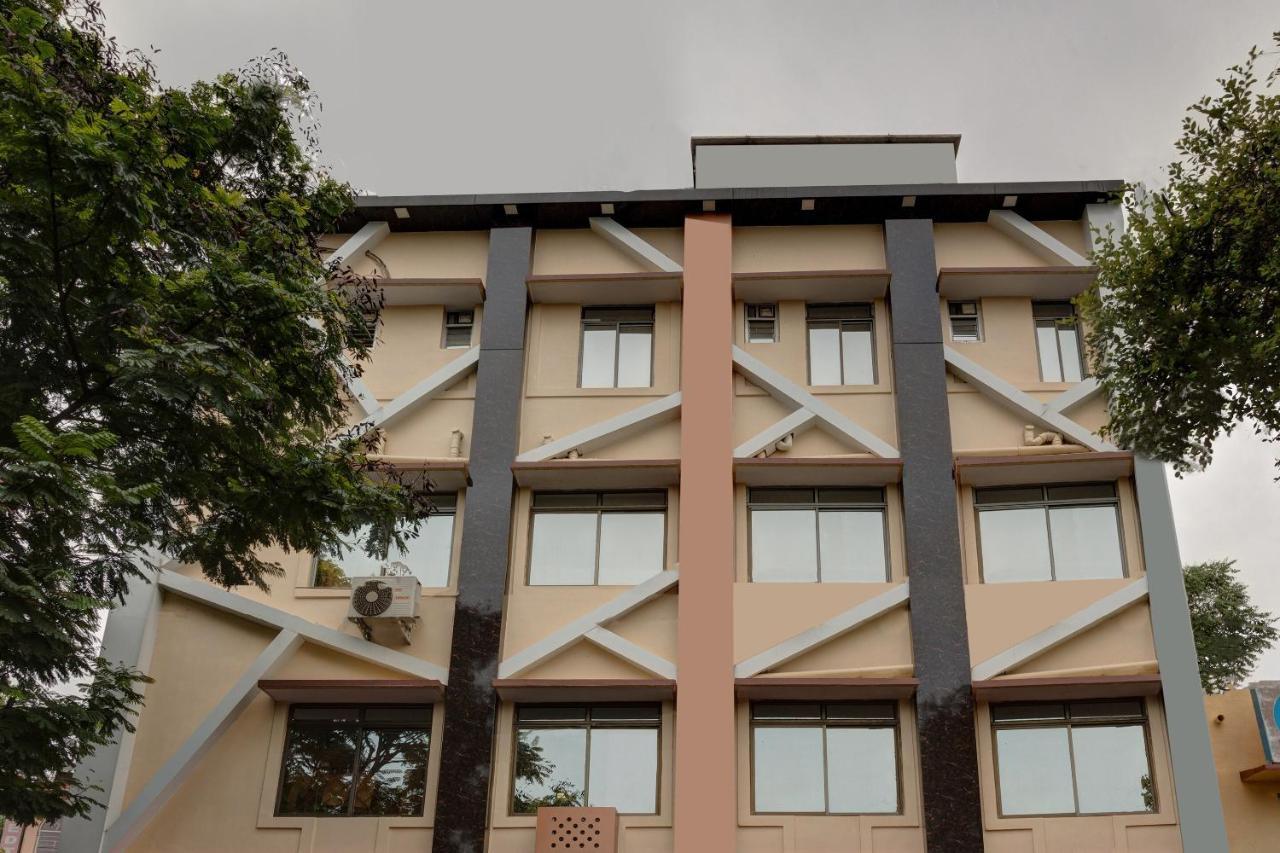 Oyo Hotel Satguru Jamshedpur Zewnętrze zdjęcie