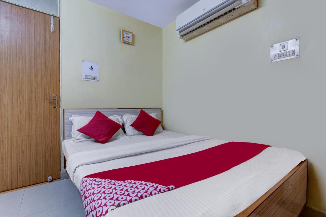 Oyo Hotel Satguru Jamshedpur Zewnętrze zdjęcie
